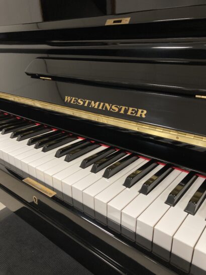 Close-up Westminster piano